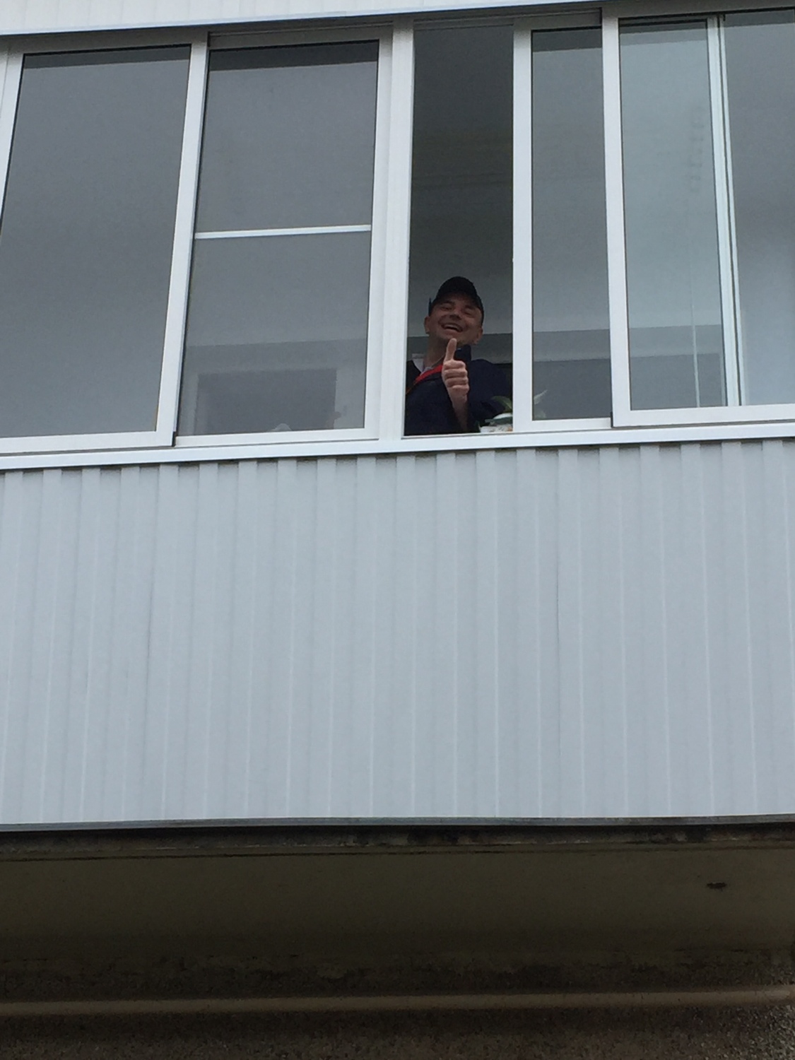 Г-образный балкон холодное остекление 